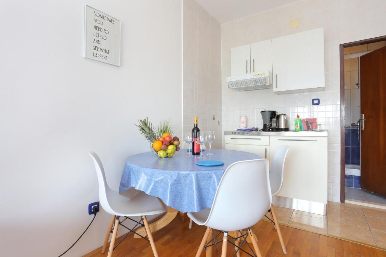 Apartments By The Sea Podgora, Makarska - 18918 Ngoại thất bức ảnh